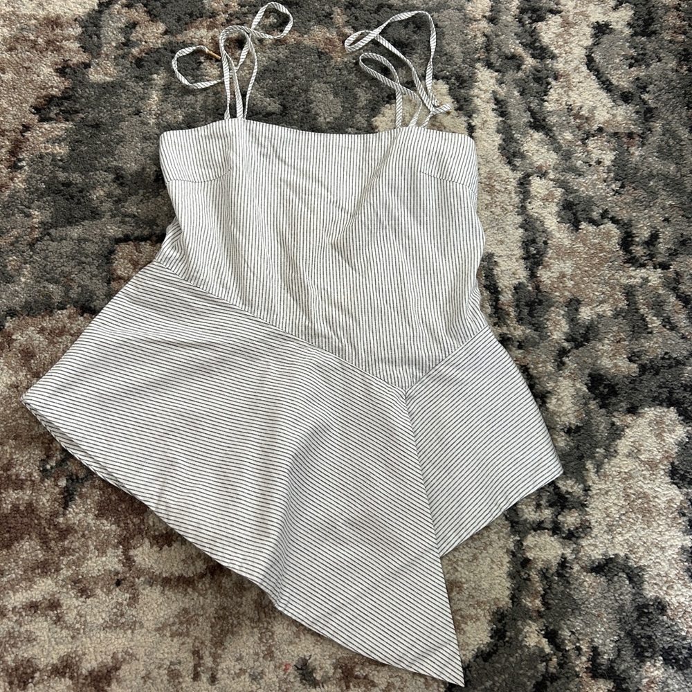 asymmetric elliatt top